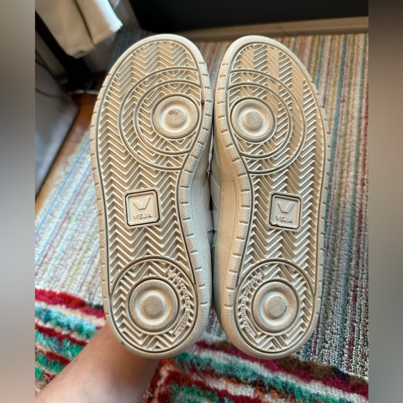 Veja LIKE NEW V-10 jade white multico suede low top sneaker - 6 - Picture 14 of 16